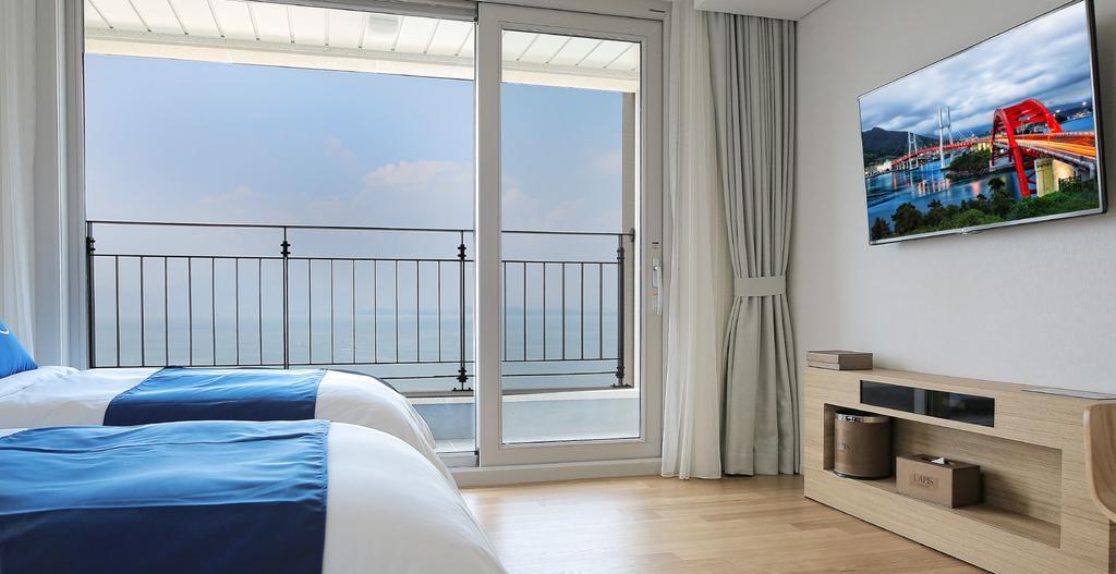 Lapis Hotel Namhae Exterior photo